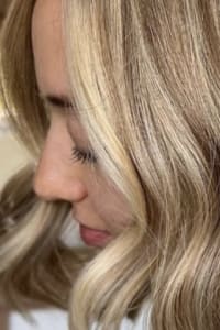 Beverley S., mobile hairstylist/mobile barber at Douglasville