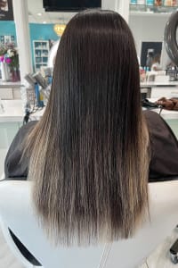 Juleri N., mobile hairstylist/mobile barber at Fort Lauderdale