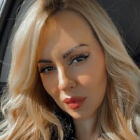 Lina m A., mobile hairstylist/mobile barber at Houston