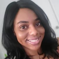 Stephanie C., mobile hairstylist/mobile barber at Miramar