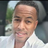 Lamar M., mobile hairstylist/mobile barber at St. Petersburg