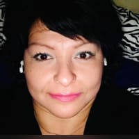 Book Leticia V., mobile stylist in Houston - DashStylists