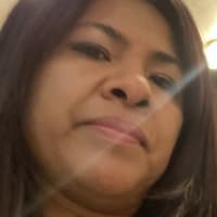 Book Dalia C., mobile stylist in Elgin - DashStylists