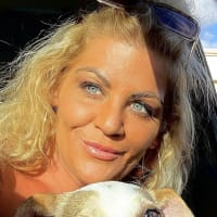 Book Crystal B., mobile stylist in Wellington - DashStylists