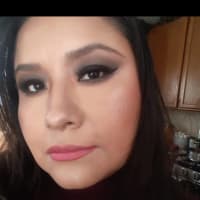 Book Jovana G., mobile stylist in Washington - DashStylists