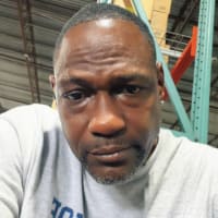 Book Melvin A., mobile stylist in Houston - DashStylists