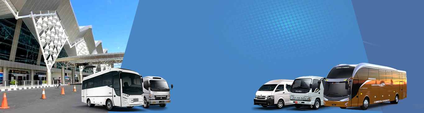 Jalan raya menuju kawasan wisata Minahasa