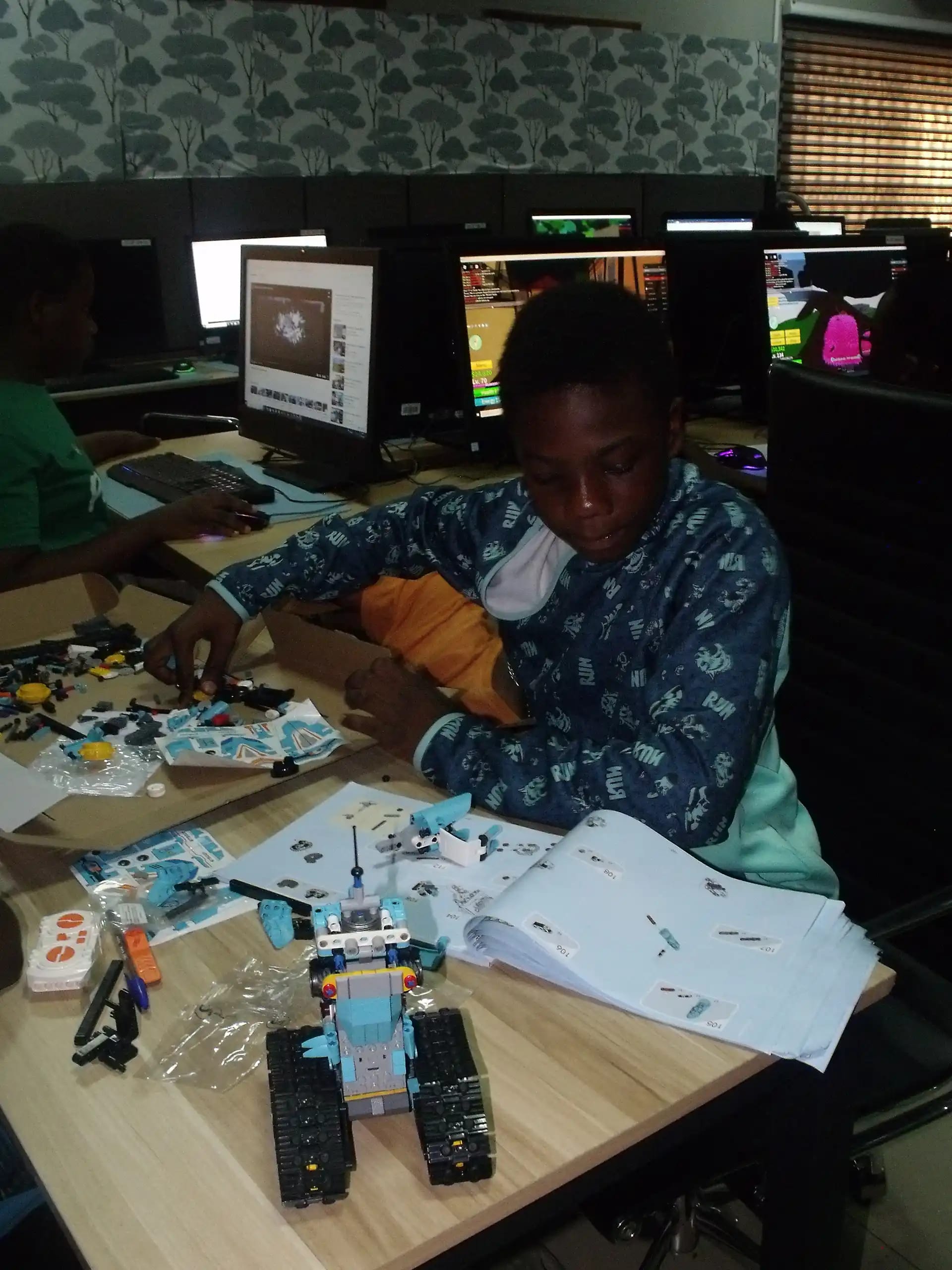 Learning by Doing, Robotics & Coding