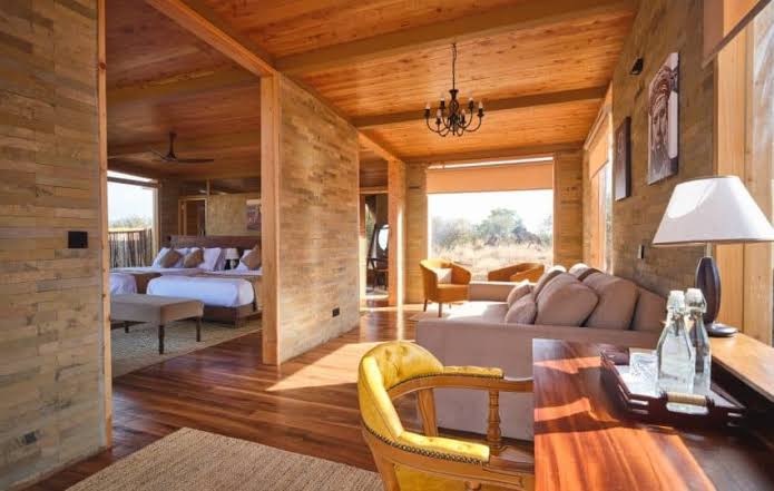 elephant-gorge-camp-luxury-safari-camp-in-amboseli-national-park-with-mount-kilimanjaro-views