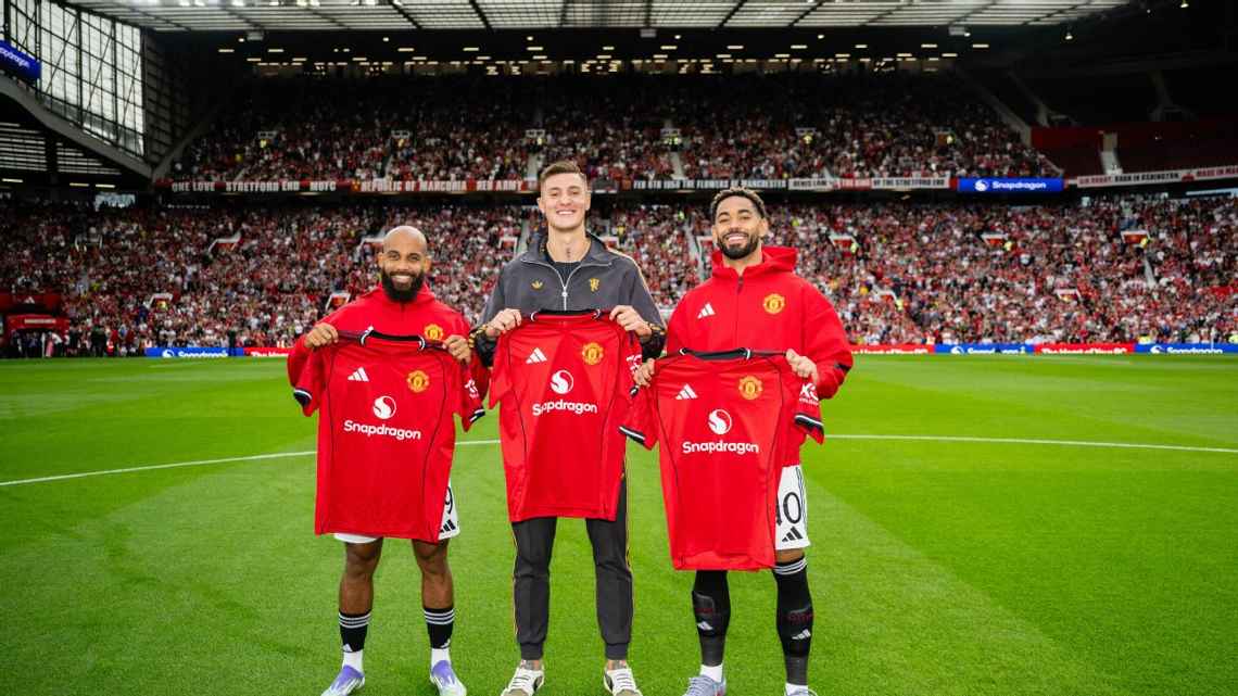 Benjamin Sesko Unveiled as Man United Beat Fiorentina on Penalties