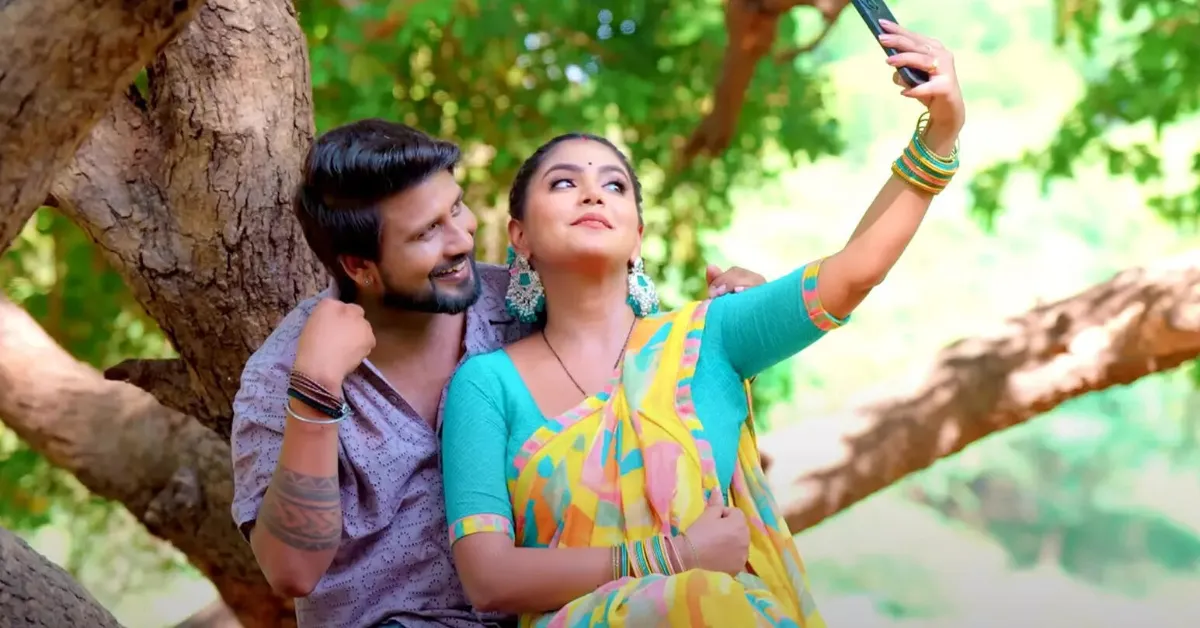 Top Bhojpuri Songs: इंटरनेट पर उड़ा रहे है ‘गर्दा’