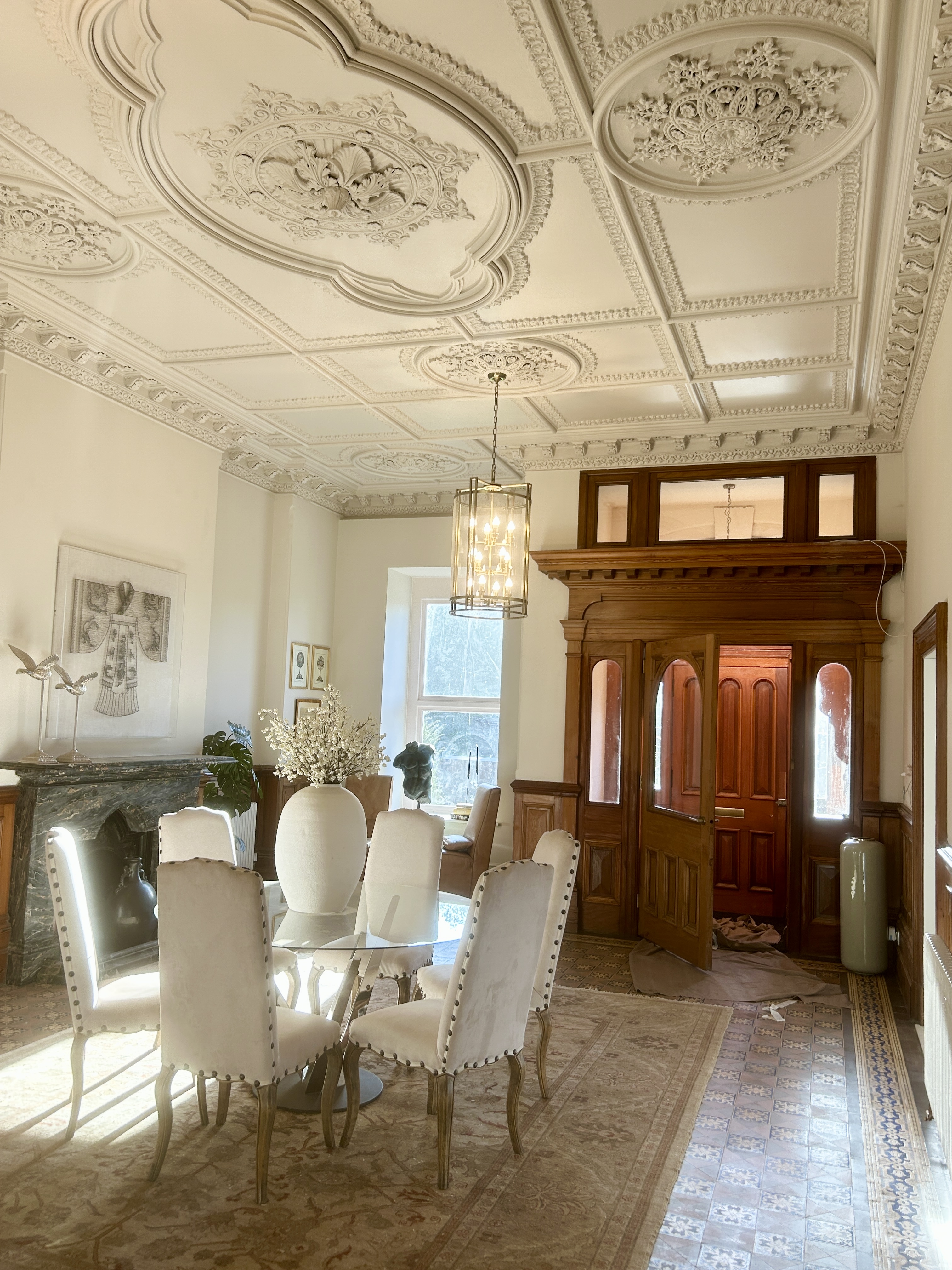 Heritage interior finishing — Georgian dining room