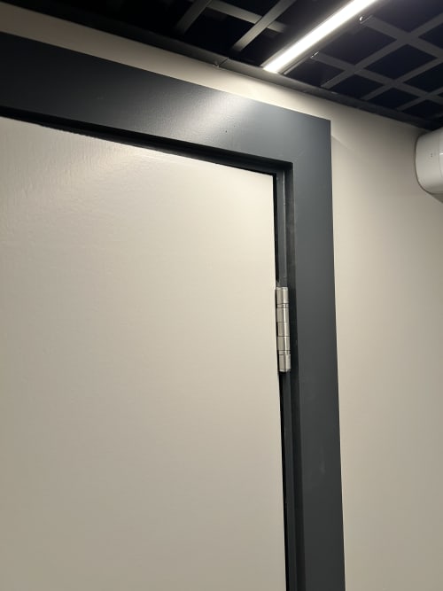 Supporting detail — commercial decorating project