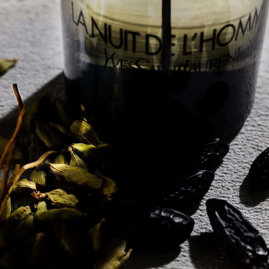 Yves Saint Laurent La Nuit de L'Homme Eau de Toilette Hombre 3