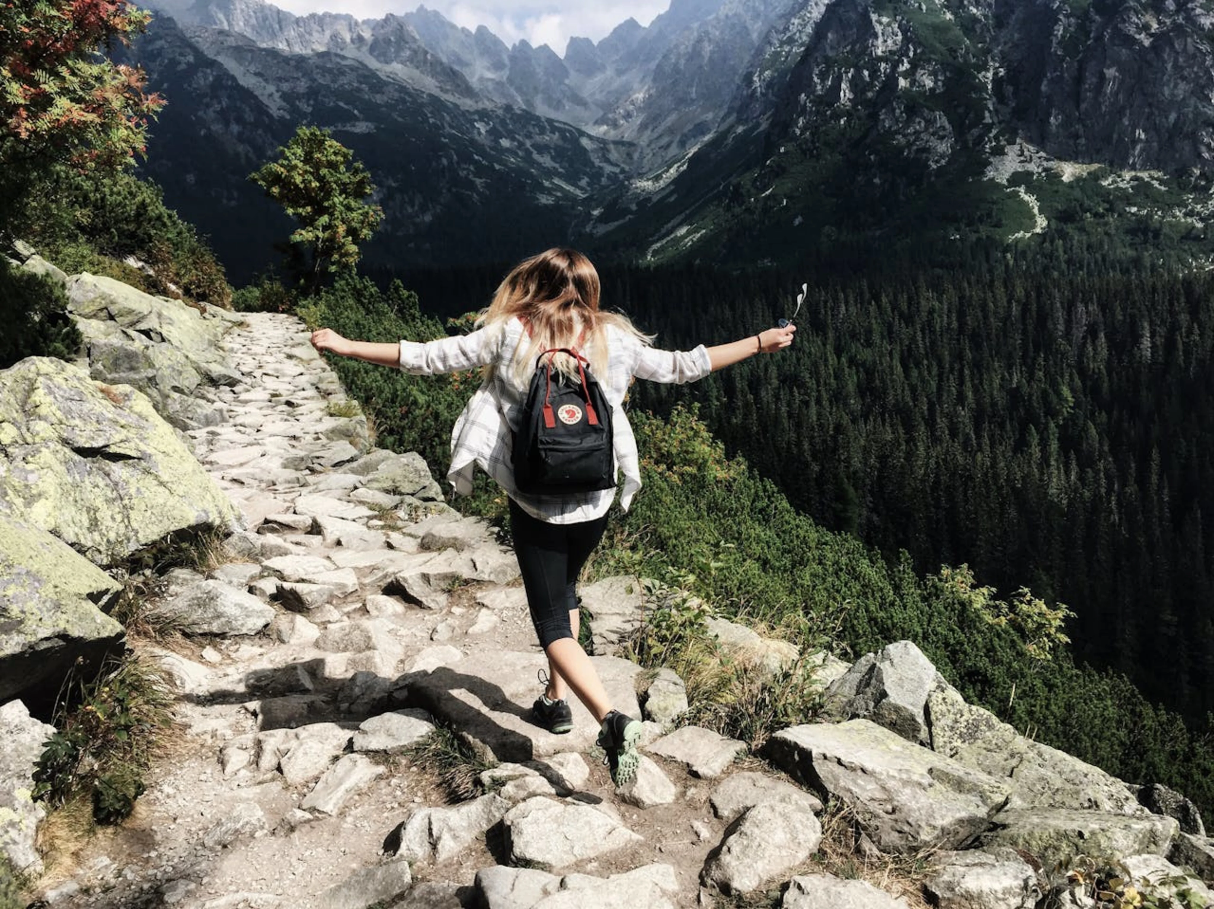 Explore the World with Expert Travel Guides