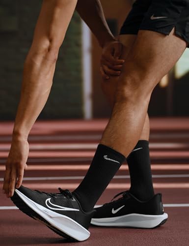 Vue 2 de Homme Quest Running Shoe