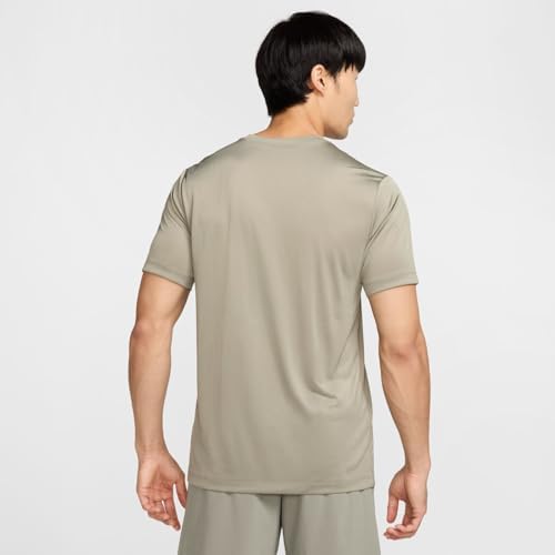 Vue 3 de Nike Drifit Legend Fitnesstshirt
