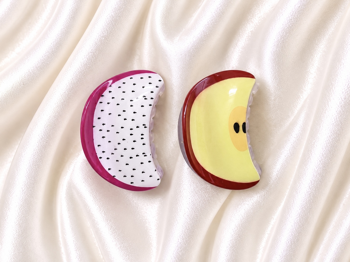 Fruit-Inspired Hair Claw Clip Set – Dragon Fruit & Yellow Apple