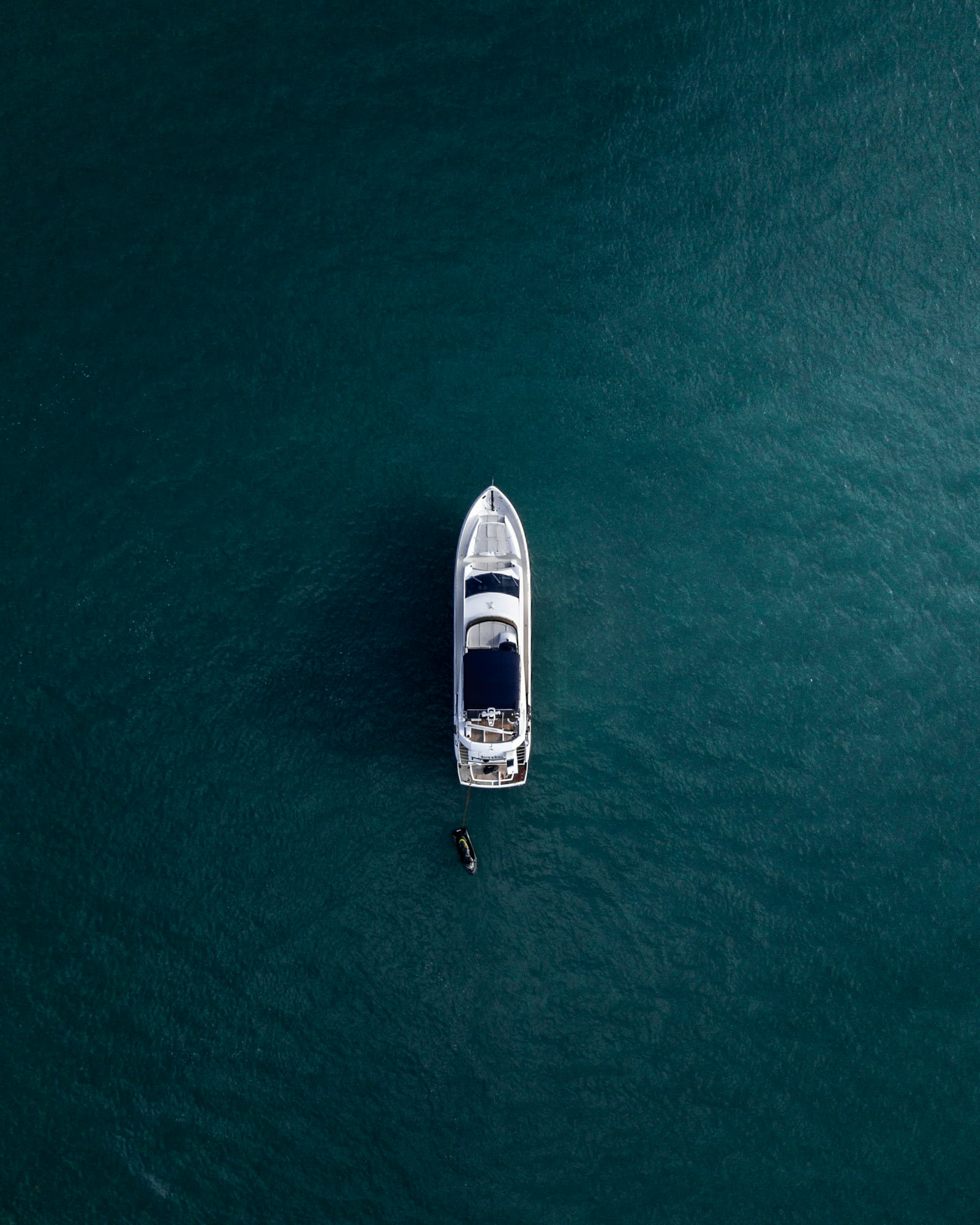 Yacht & Sailing