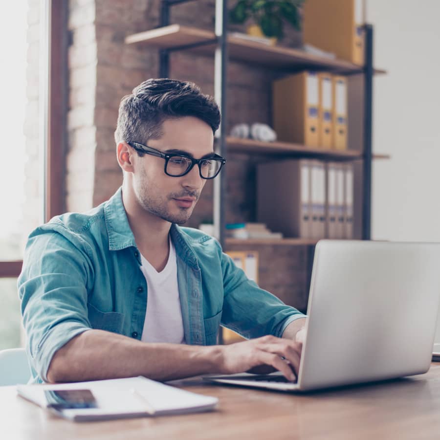 Come identificare i nuovi trend online per i publishers, tramite l’AI