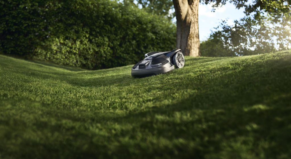 <p>
	<!--<h1>
	Trusted Husqvarna Dealer</h1>
<p>
	For Gardening Equipment</p>--></p>
<h1>
	Husqvarna Automower&reg;</h1>
<p>
	Robot Lawn Mower</p>
