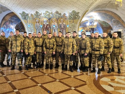 Дивеевские святыни посетили курсанты Росгвардии