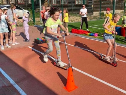 В поселке Центральный Володарского округа для детей и взрослых организовали спортивный день