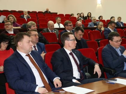 Депутат предложила выделить средства на освещение сквера на улице Пушкина