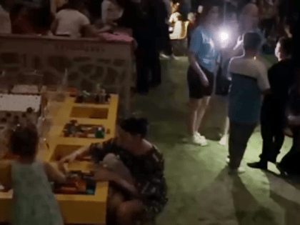 Посетителей нижегородского ТРК «Небо» эвакуировали из-за отключения света