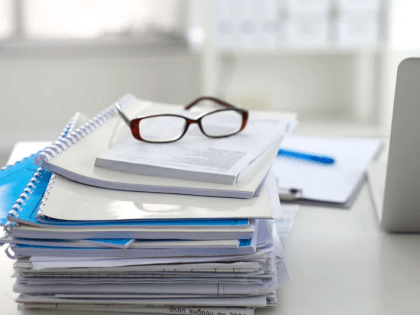 Не позднее 25 октября организациям необходимо представить уведомления об исчисленных суммах имущественных налогов за 3 квартал 2023 года