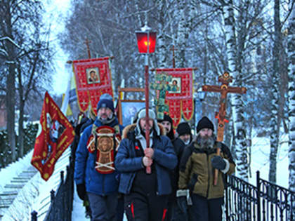 Крестный ход из Кулебак прибыл в Дивеевскую обитель