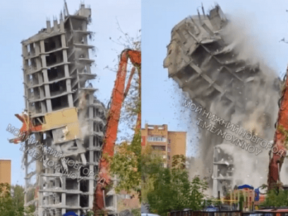 Долгострой на Медицинской эффектно снесли в Нижнем Новгороде