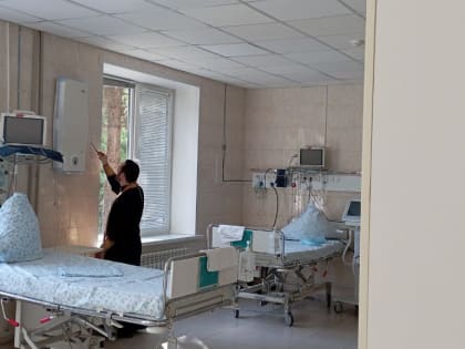 Помощник благочинного Приокского округа навестил пациентов онкологического диспансера