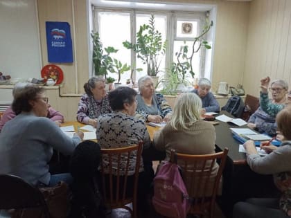 Литературная гостиная, мастер-класс по рукоделию и РосКвиз - сторонники партии Советского района организовали серию праздничных мероприятий