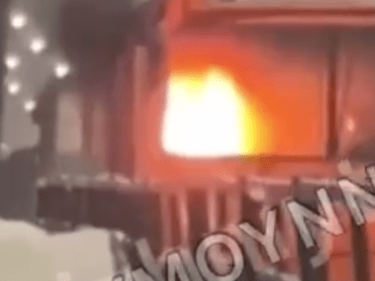 Троллейбус вспыхнул в Нижнем Новгороде во время движения