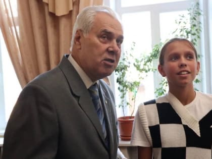 Нижегородские школьники посетили выставку фоторабот победителей конкурса «Мир глазами ветерана-2023»