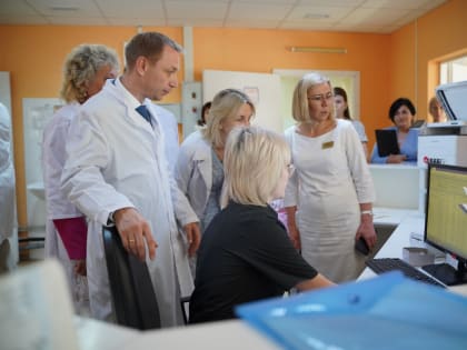 Андрей Чечерин проверил работу учреждений здравоохранения Дзержинска