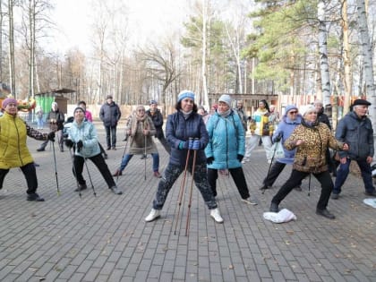 Более 100 человек приняли участие в спортивно-оздоровительной акции «10 000 шагов к здоровью»