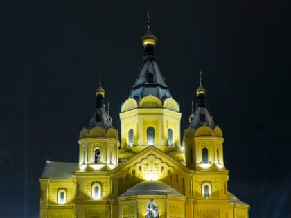 Митрополит Георгий совершил праздничное рождественское богослужение в Александро-Невском кафедральном соборе