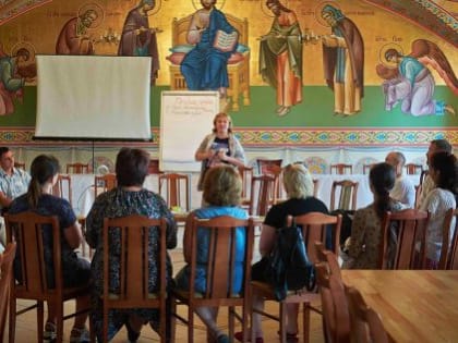 В Выксе прошел прошел трехдневный семинар-тренинг для родителей детей-подростков