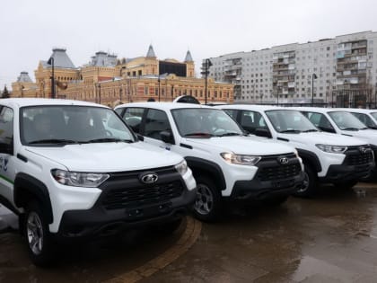 63 новых специализированных автомобиля закупили для работы нижегородских социальных и медицинских учреждений