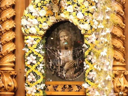 Радосте наша, отче Серафиме