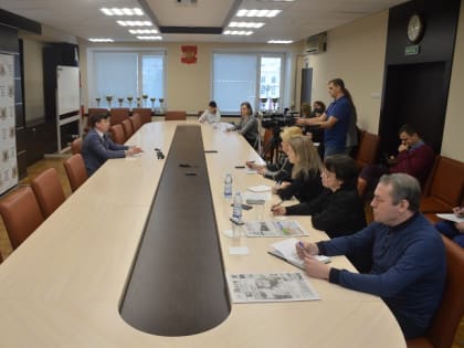 Председатель городской думы Антон Ульянов рассказал о внешней деятельности гордумы Сарова