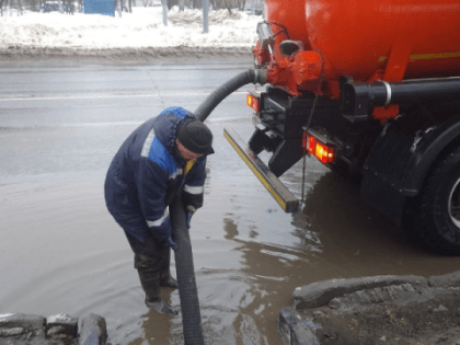 Более 10 улиц и развязку подтопило в Нижнем Новгороде из-за потепления