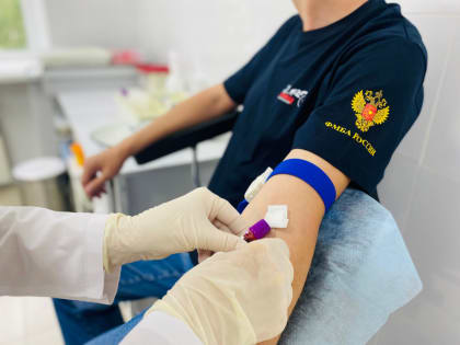 Более 350 нижегородцев стали донорами в ходе первого дня марафона «#Давай!Вступай!»