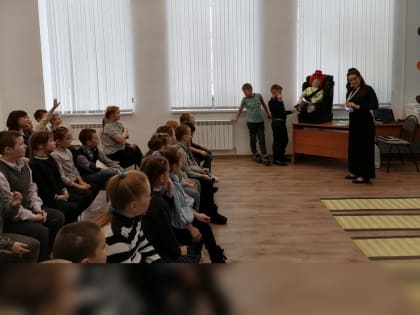 В Большеокуловской школе побывал мобильный  комплекс  «Лаборатория безопасности».