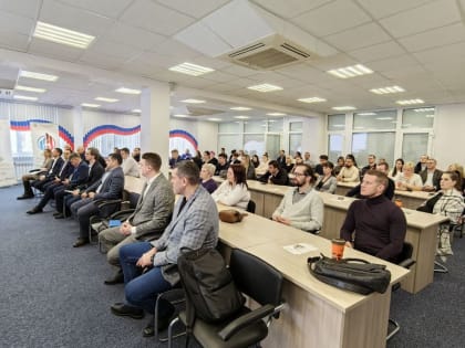 Около 100 предпринимателей приняли участие в выездном совещании нижегородского Минпрома в Кстове