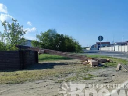 Поклонный крест в Дзержинске упал из-за смерча