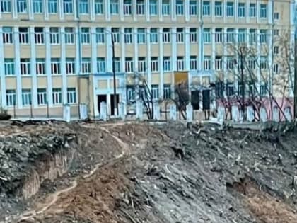Угрозу обрушения школы №113 из-за работ на Почаинском овраге не выявили