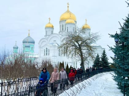 Паломническая поездка воспитанников Центра всесторонней поддержки детей и молодежи с ограниченными возможностями здоровья «СНАМИ» в Свято-Троицкий Серафимо-Дивеевский монастыр (фот